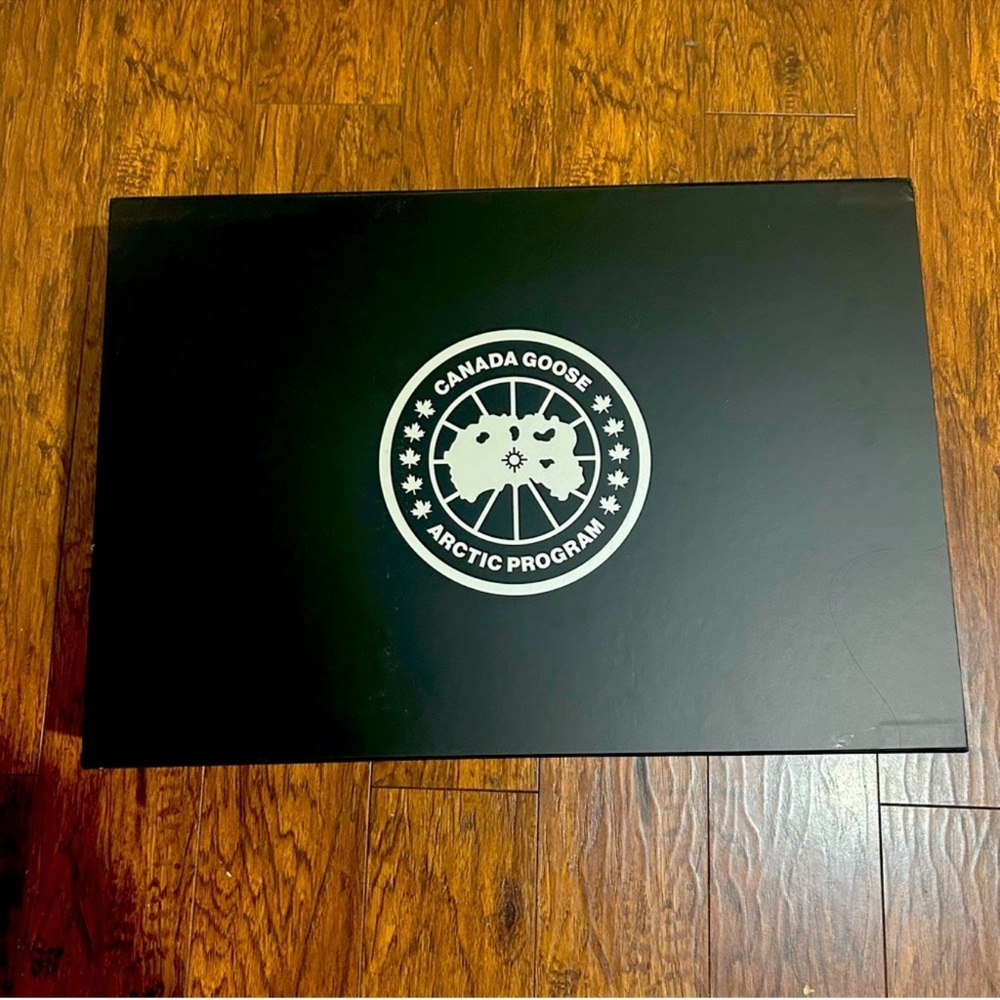 Canada Goose Black Gift Box